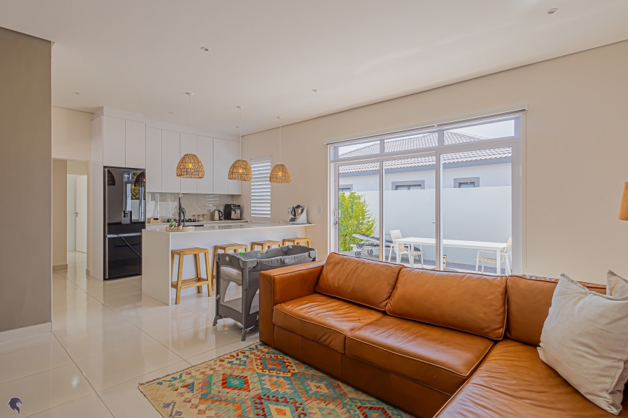 6 Bedroom Property for Sale in Country Club Western Cape